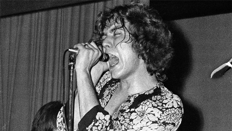 God følelse pause svinge Robert Plant laments his 'horrific' vocals on Led Zeppelin's 'Babe I'm  Gonna Leave You'