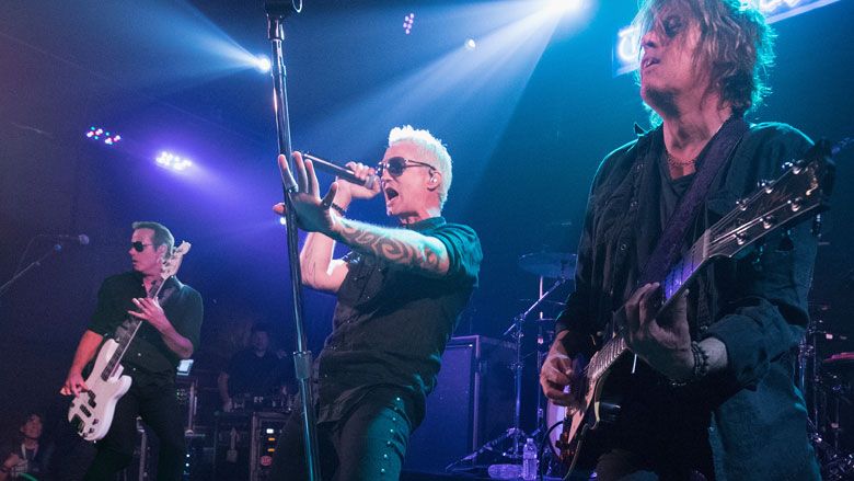 Watch Stone Temple Pilots perform their first show with new singer Jeff ...