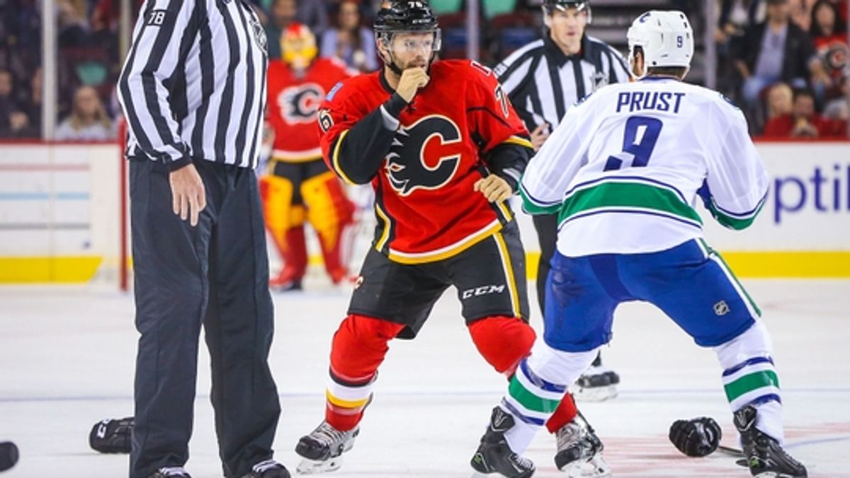 Blair Riley Power Forward Blair Riley Joins The Giants | News - Cool FM
