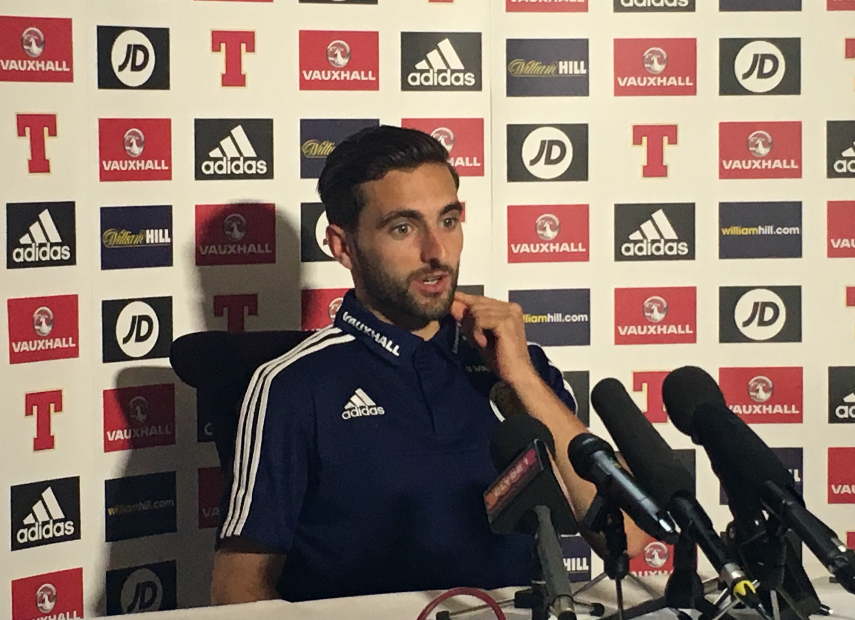 Shinnie seeking successful Scotland debut | News - Forth 1