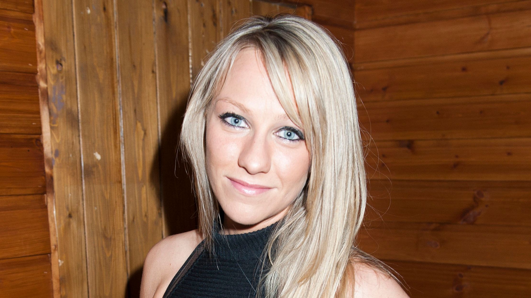 Chloe Madeley Reveals She Received Vile Death Threats After Fitness Selfies Celebrity Metro