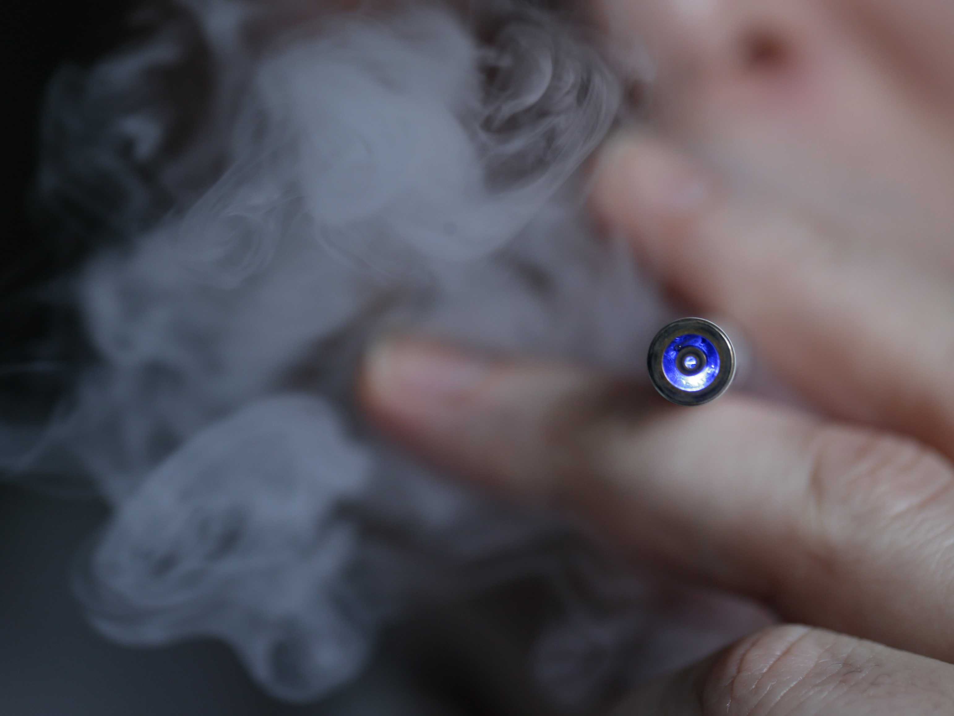 Research finds number of people using e-cigarettes on the up | News - MFR