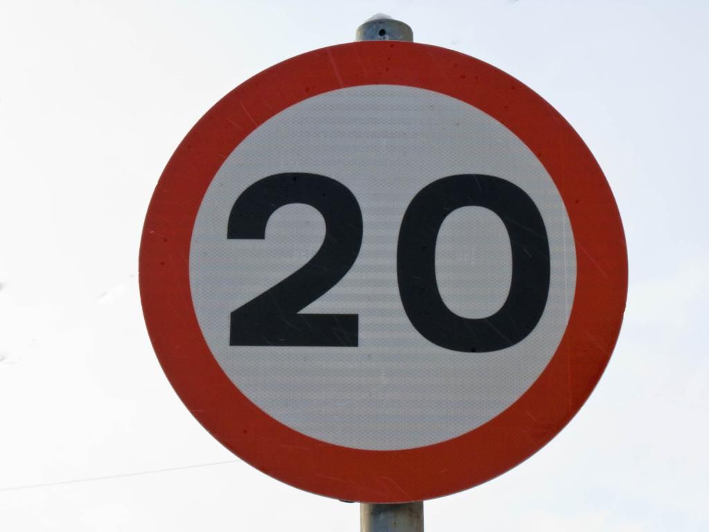 Air pollution reduction drive needs 20mph limit says campaigners | News ...