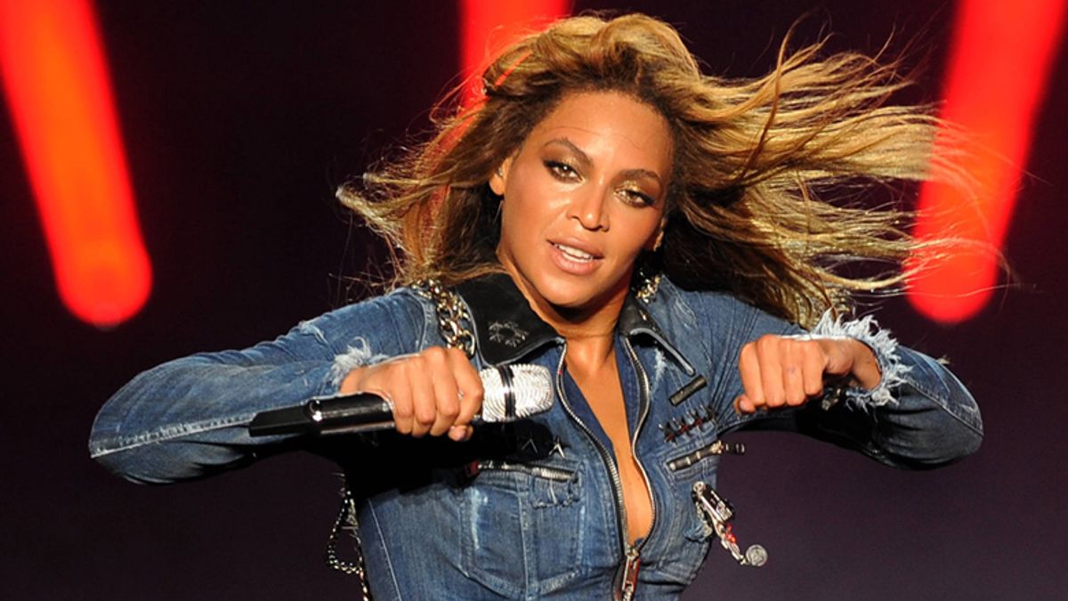 Beyoncé Shares Fifty Shades of Grey Trailer on Instagram | Celebrity ...